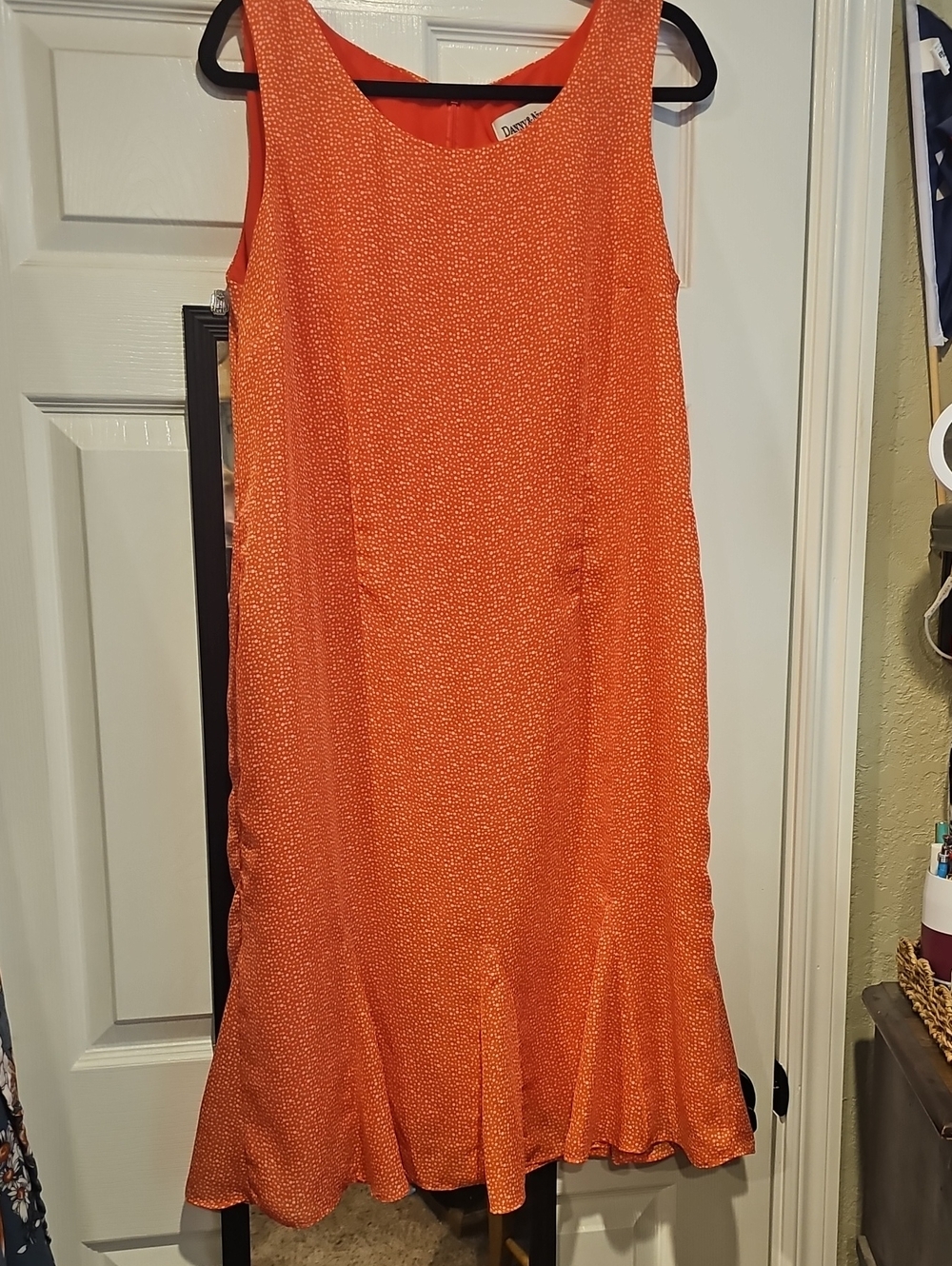 Danny & Nicole Orange Textured Sleeveless Midi Dress